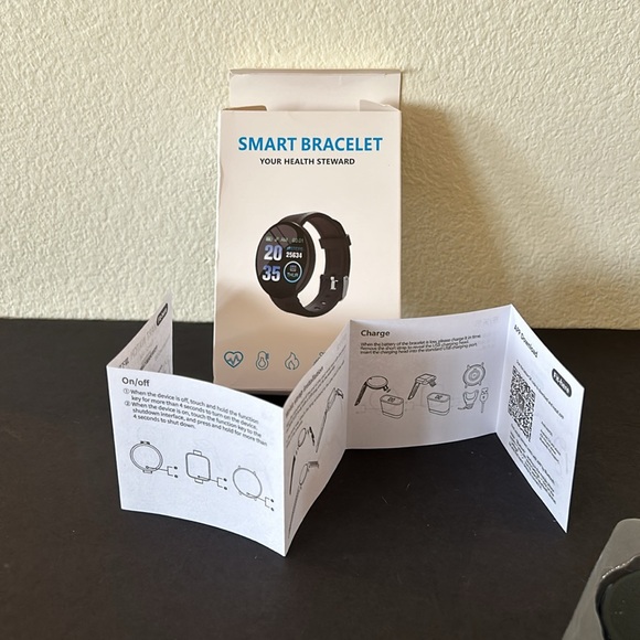 Smart Watch / Bracelet - Picture 4 of 6